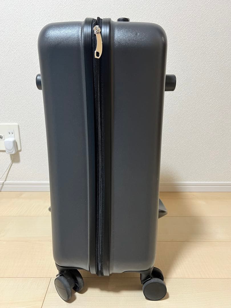 子供が乗れるキャリーケース