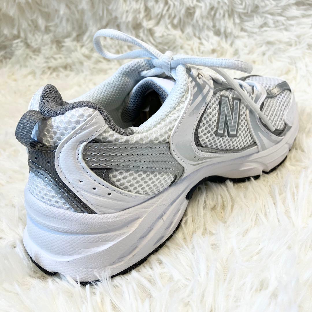 【ほぼ未使用】ニューバランス MR530AD スニーカー ホワイト 23cm