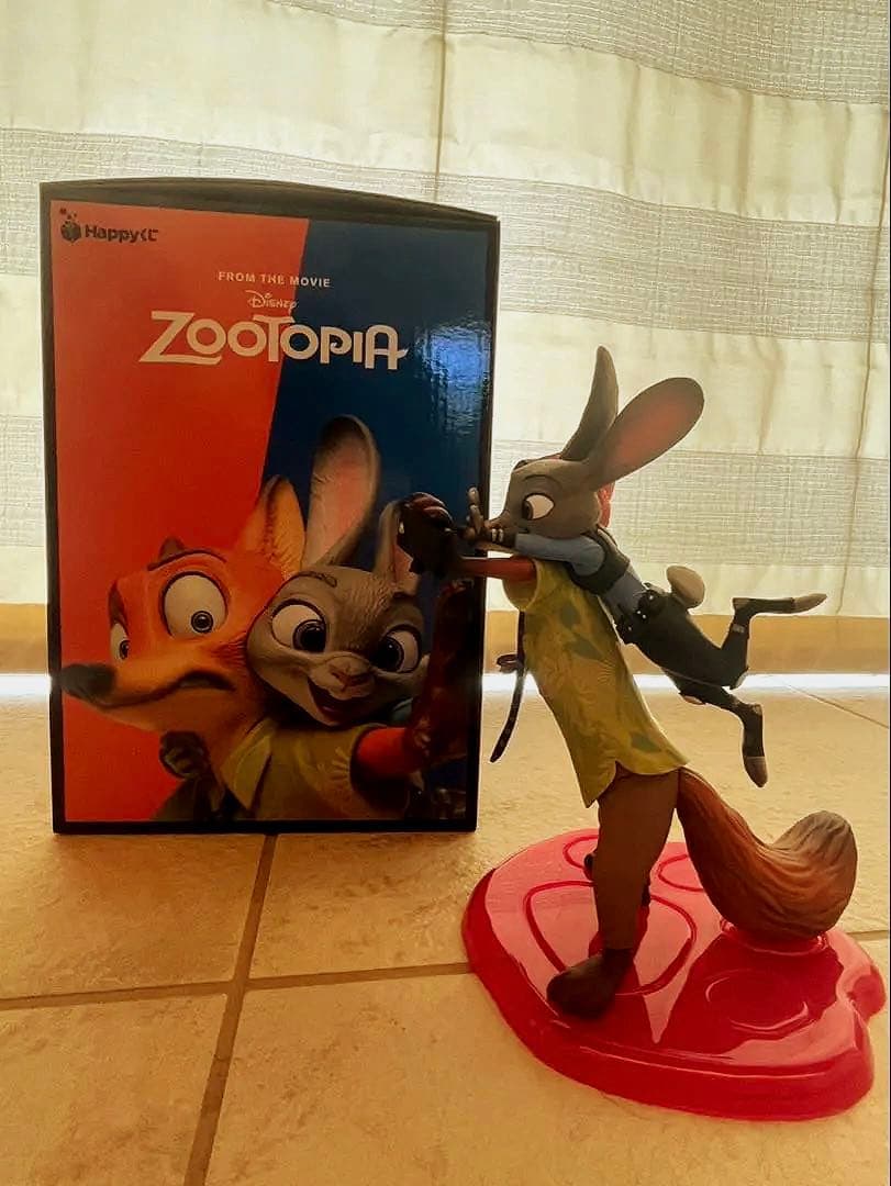 美品 Happyくじ A賞 ニック ジュディ セルフィーフィギュア ズートピア