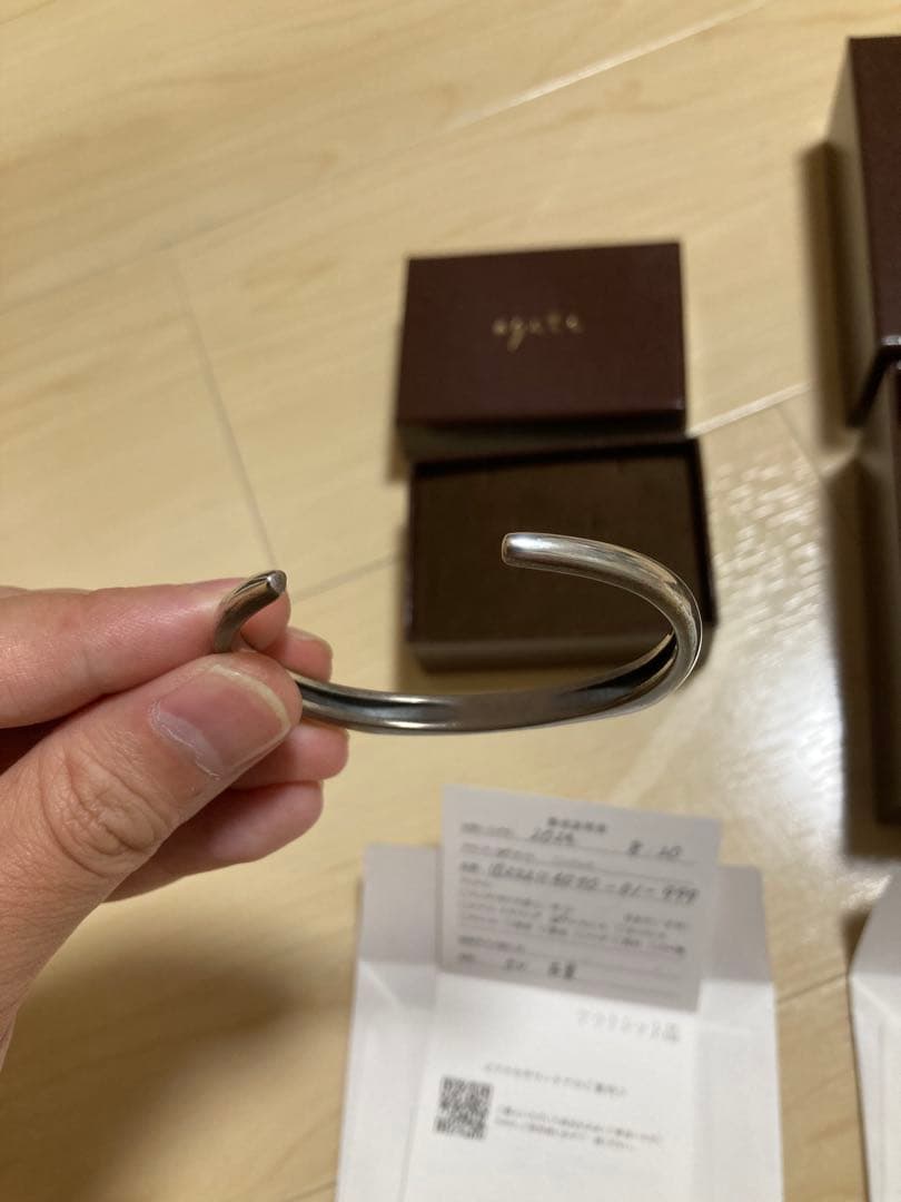 agete シルバーバングル　彫刻模様