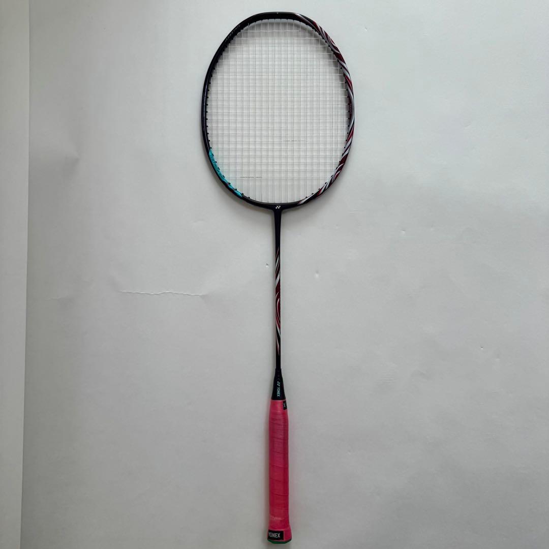 【極美品】【無傷】YONEX ASTROX アストロクス 100ZZ 4UG5
