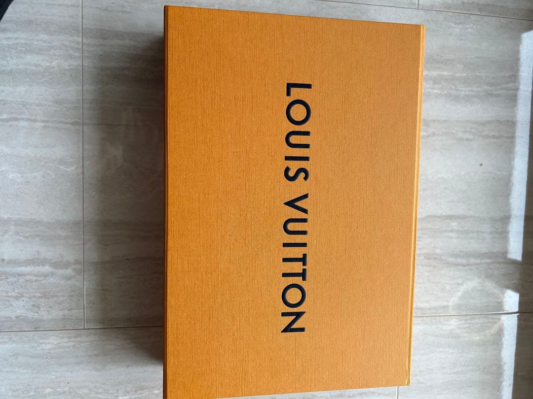 LV ブラック ニット帽　ルイヴィトン