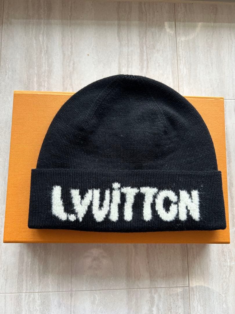LV ブラック ニット帽　ルイヴィトン