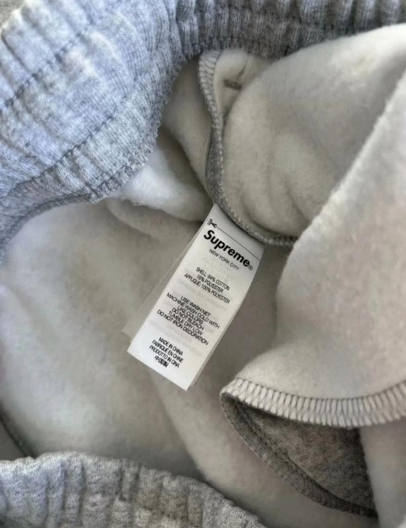 シュプリーム サテン アップリケ スウェットパンツ グレー Sサイズ