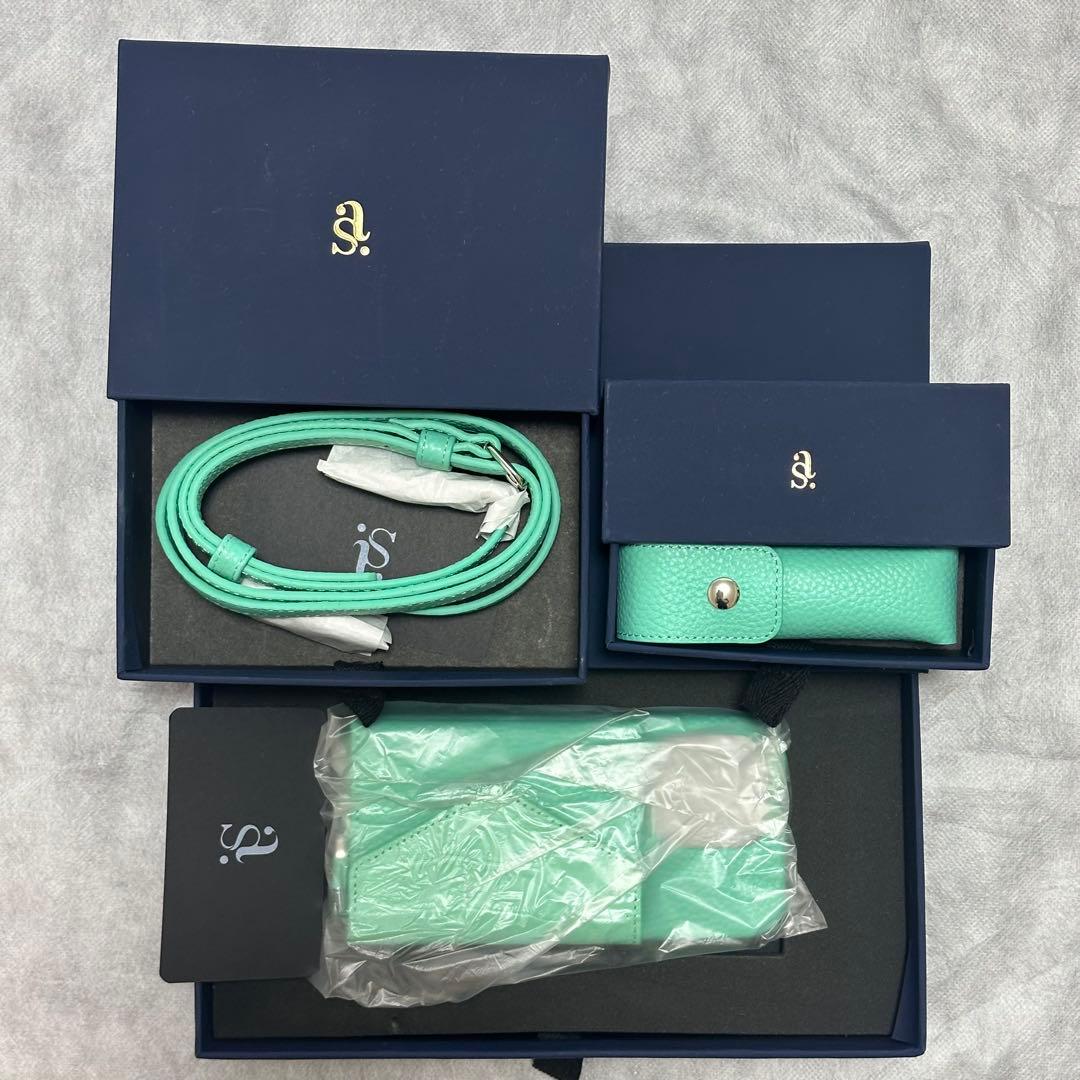 【新品未使用】鈴木亜美さんコラボ　iPhone14proケース３点セット