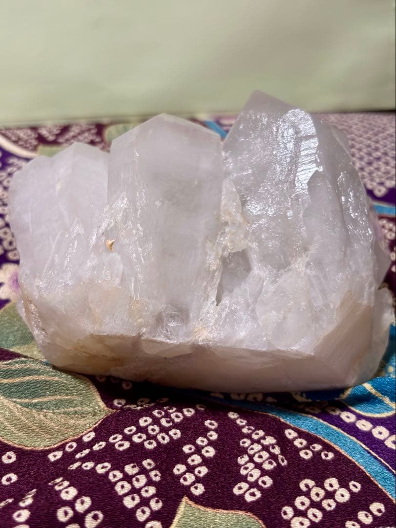 特大！大きなポイント！ パールバティ産 ヒマラヤ水晶クラスター 重さ約1.5kg