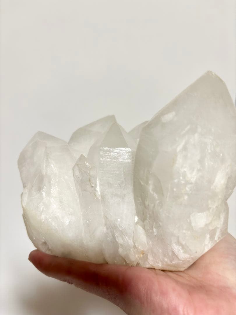 特大！大きなポイント！ パールバティ産 ヒマラヤ水晶クラスター 重さ約1.5kg