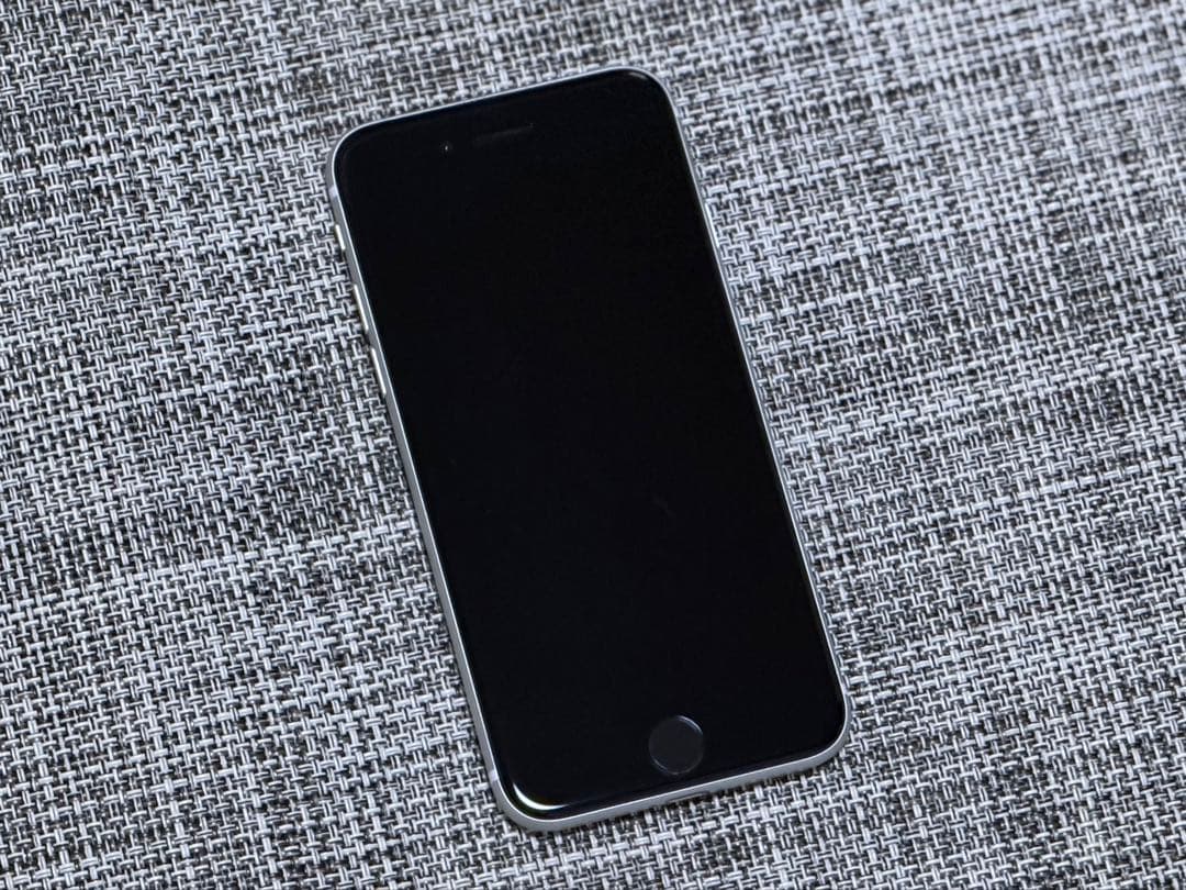 Apple iPhone SE 第2世代 (SE2) 64GB ホワイト