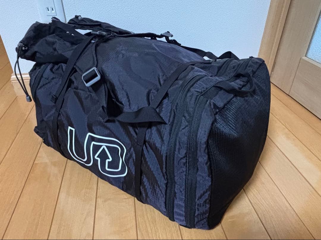 アルティメイトディレクション クルーバッグJ 黒バックパック、トレイルラン