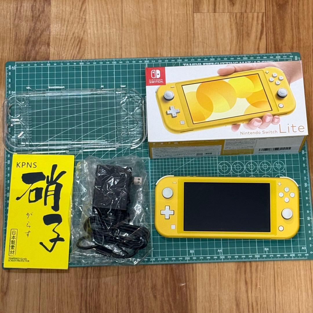 Nintendo Switch Lite イエロー カバー ガラスフィルム