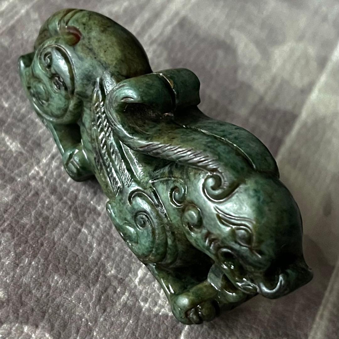 和田玉 緑玉 古玉 彫刻 手彫り 神獣 ネフライト 軟玉 中国王朝 アンティーク