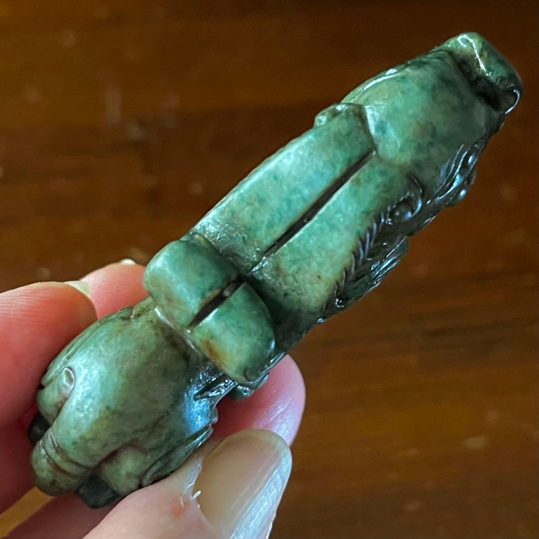 和田玉 緑玉 古玉 彫刻 手彫り 神獣 ネフライト 軟玉 中国王朝 アンティーク