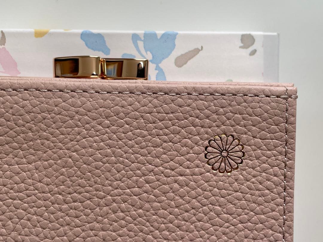 【新品未使用】皇居　財布　がま口　ピンクベージュ