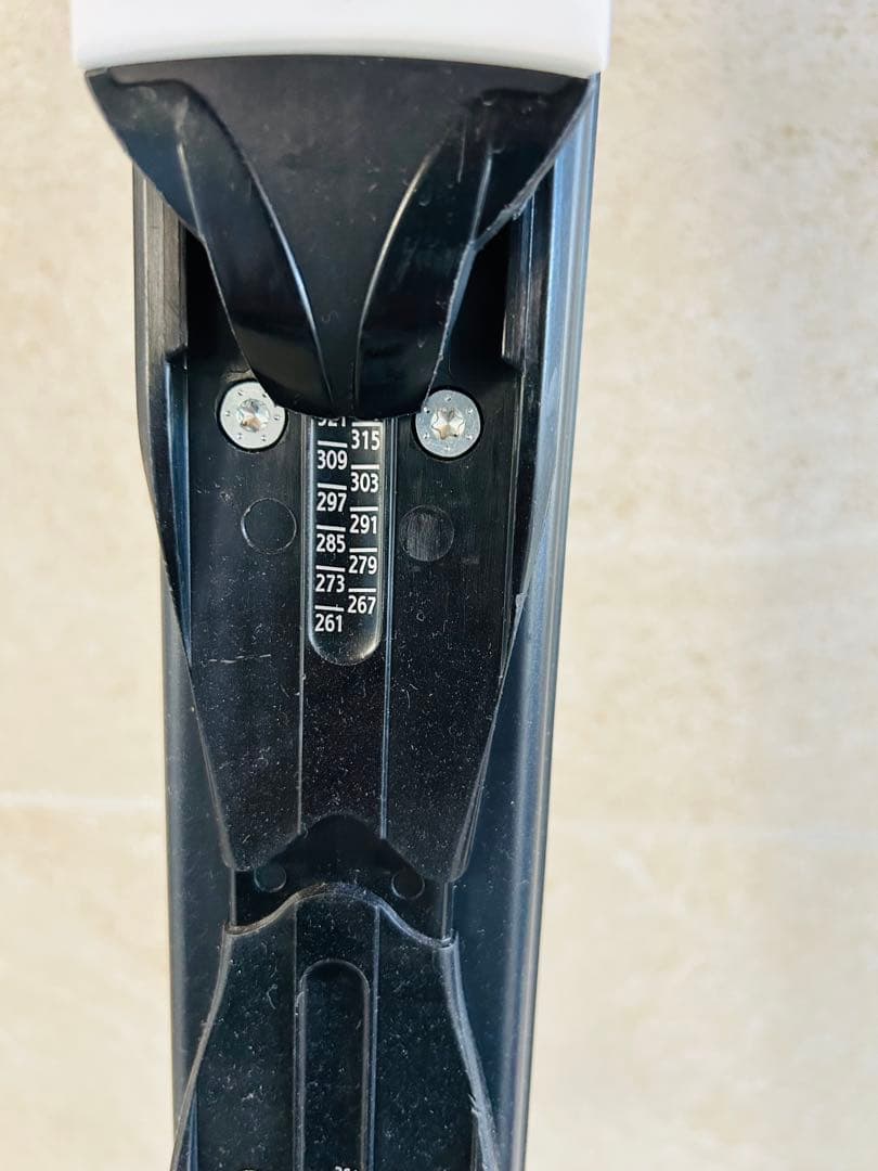 Rossignol Hero スキー ビンディング付き