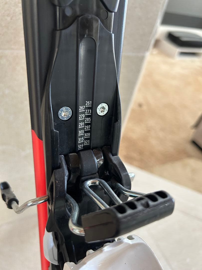 Rossignol Hero スキー ビンディング付き