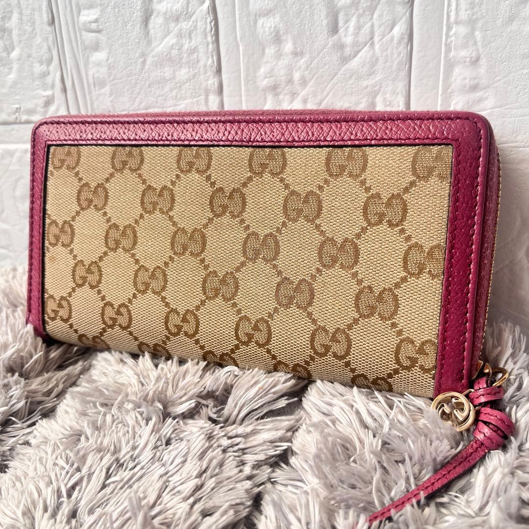 良品✨GUCCI ラウンドジップ　GGキャンバス ラパープル　長財布　ロゴ金具