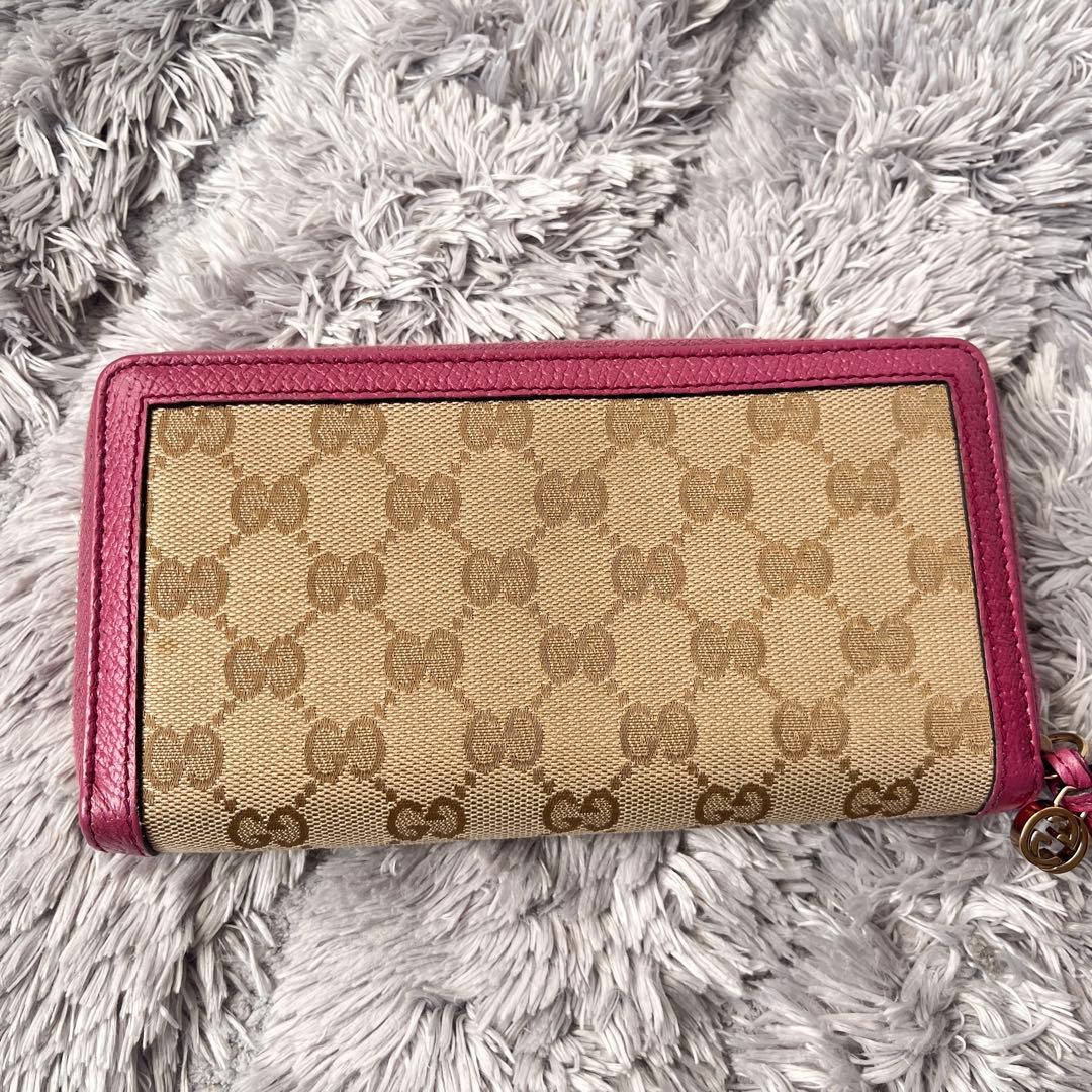 良品✨GUCCI ラウンドジップ　GGキャンバス ラパープル　長財布　ロゴ金具