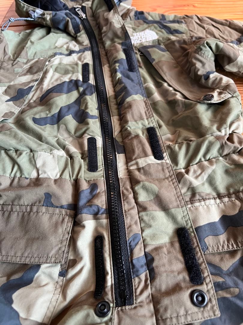 The North Face 迷彩柄　110cm スノーウェア　つなぎ