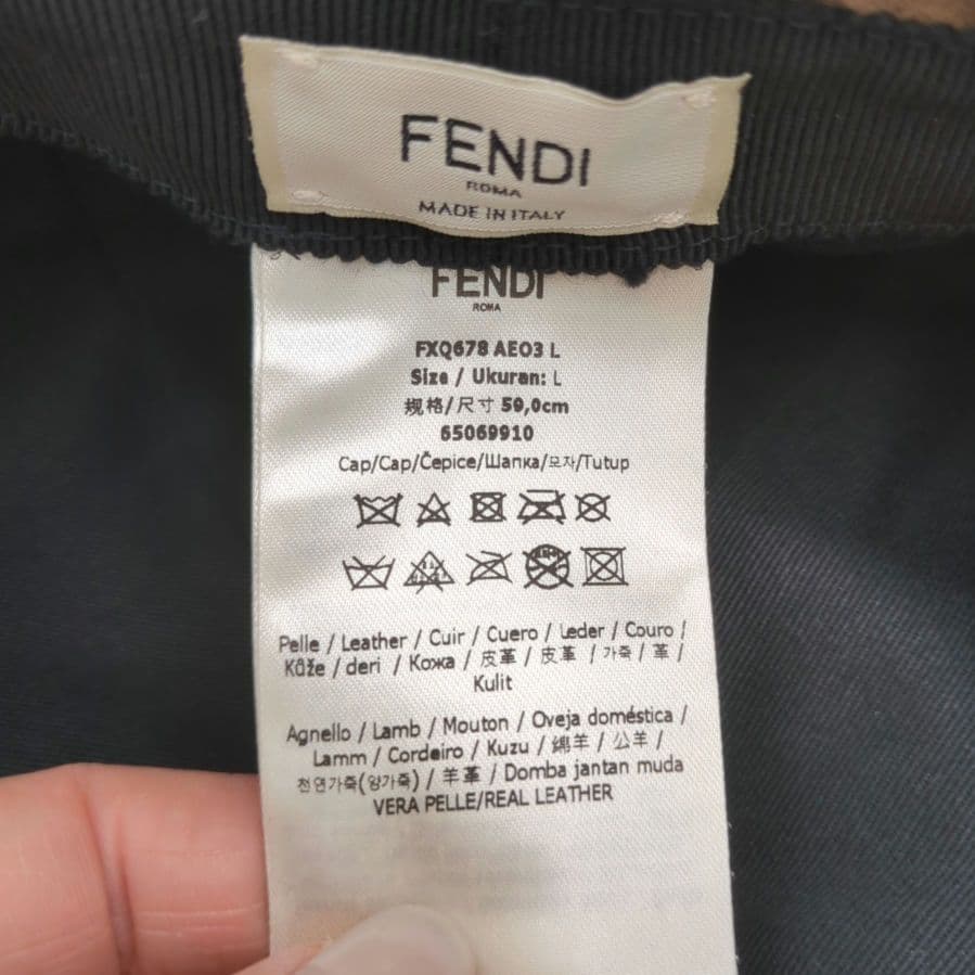 極美品　FENDI フェンディ　キャスケット　羊革　羊毛　Lサイズ