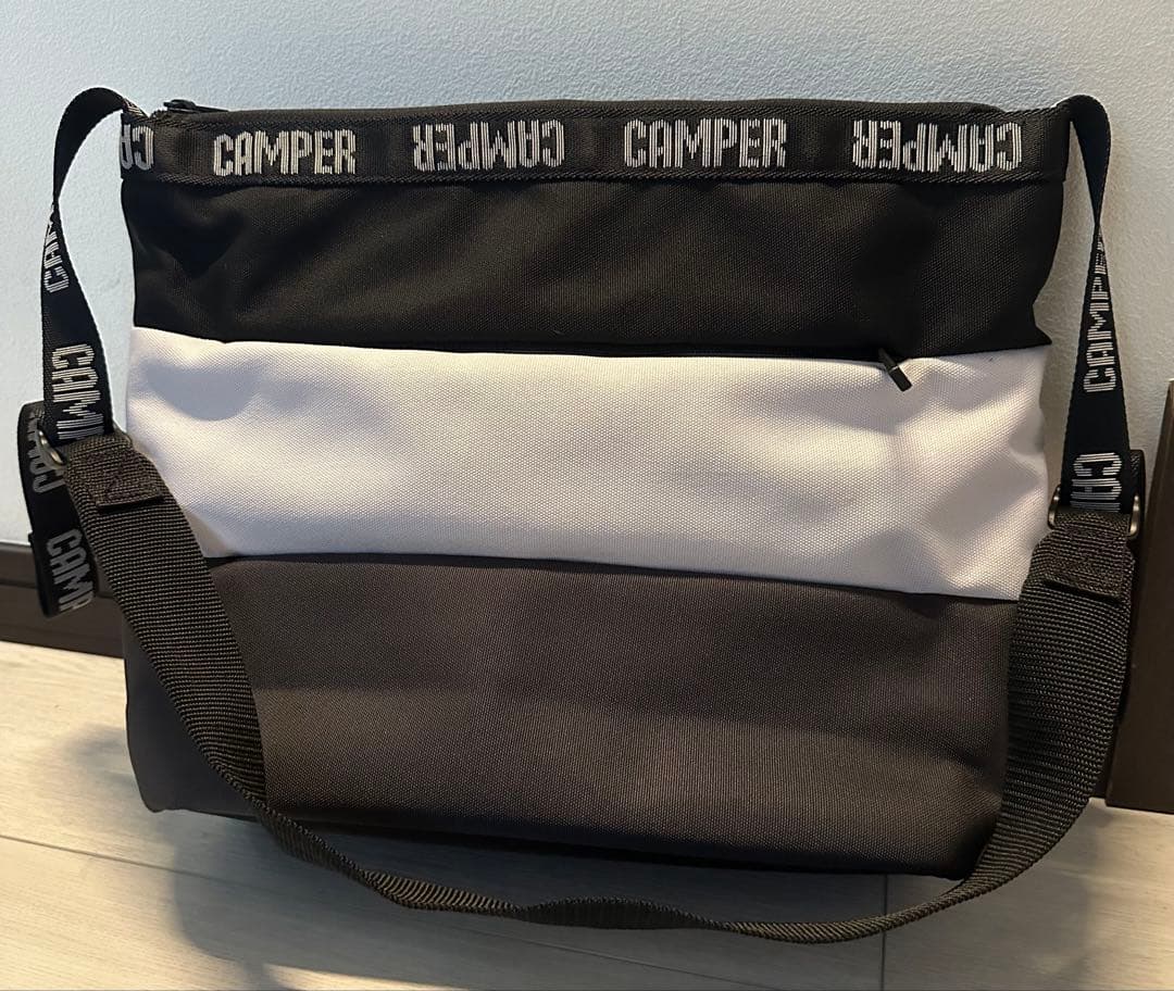 CAMPERショルダーバック