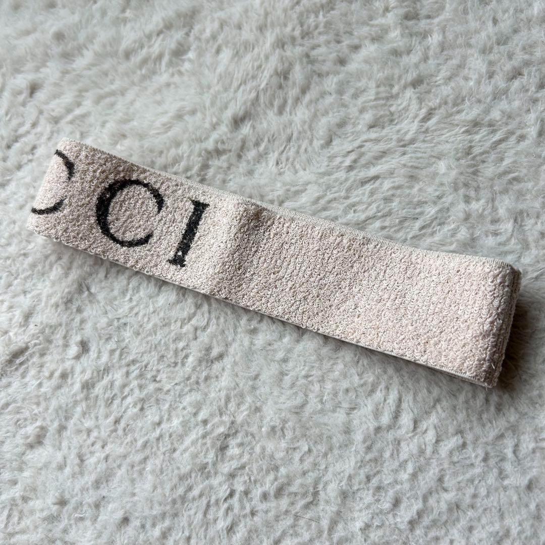 【美品】グッチ エラスティック ヘアバンド ロゴ アイボリー ユニセックス 現行