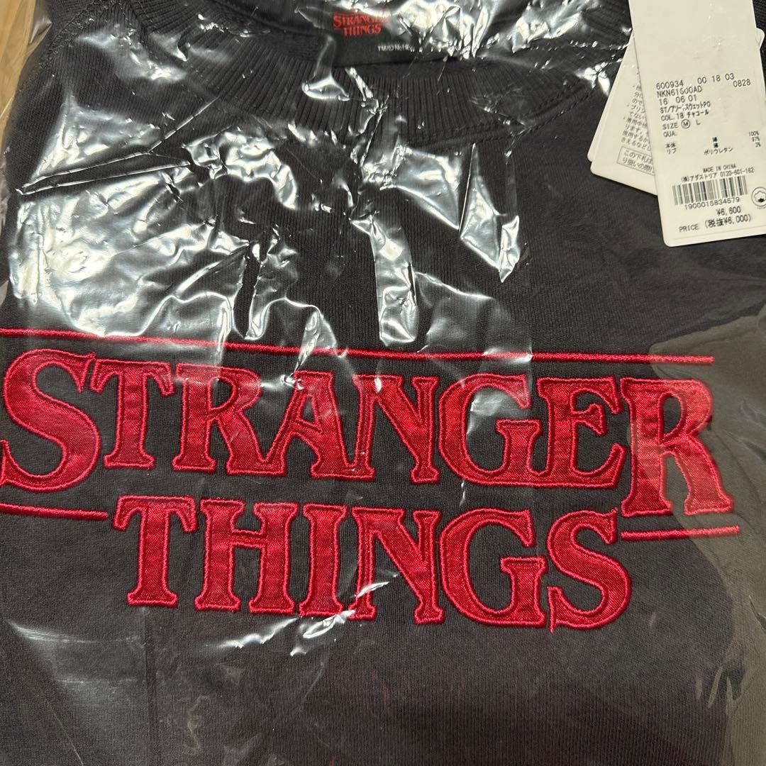 値下げ　【STRANGER THINGS】コラボアソートスウェット　チャコールM