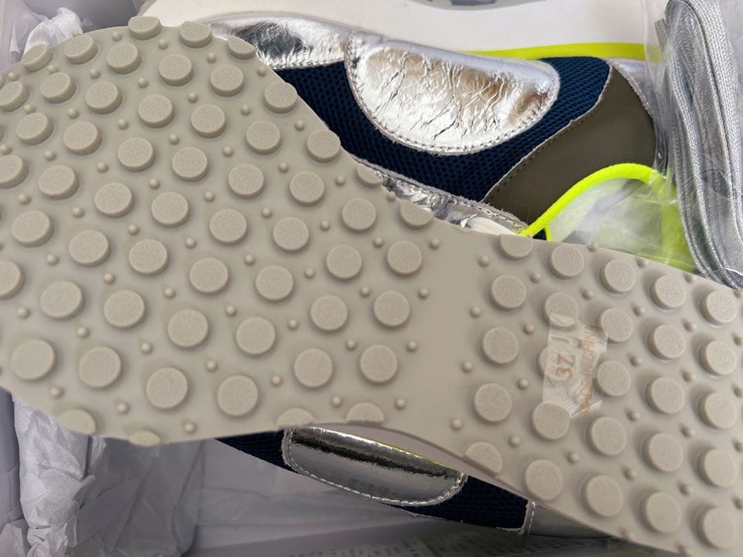 靴 OMMO CIRCLE CUTTING LLIC SNEAKERS 37