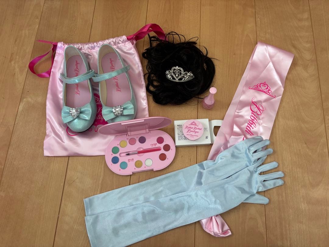 ビビディバビディブティック　シンデレラプレミアムドレス　140 小物付