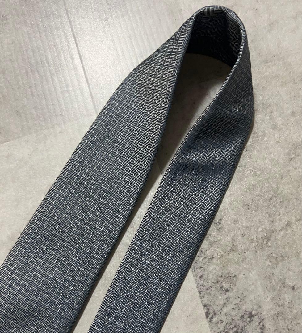 HERMES ネクタイ ハイブランド H織り ワンポイント刺繍 トランプ