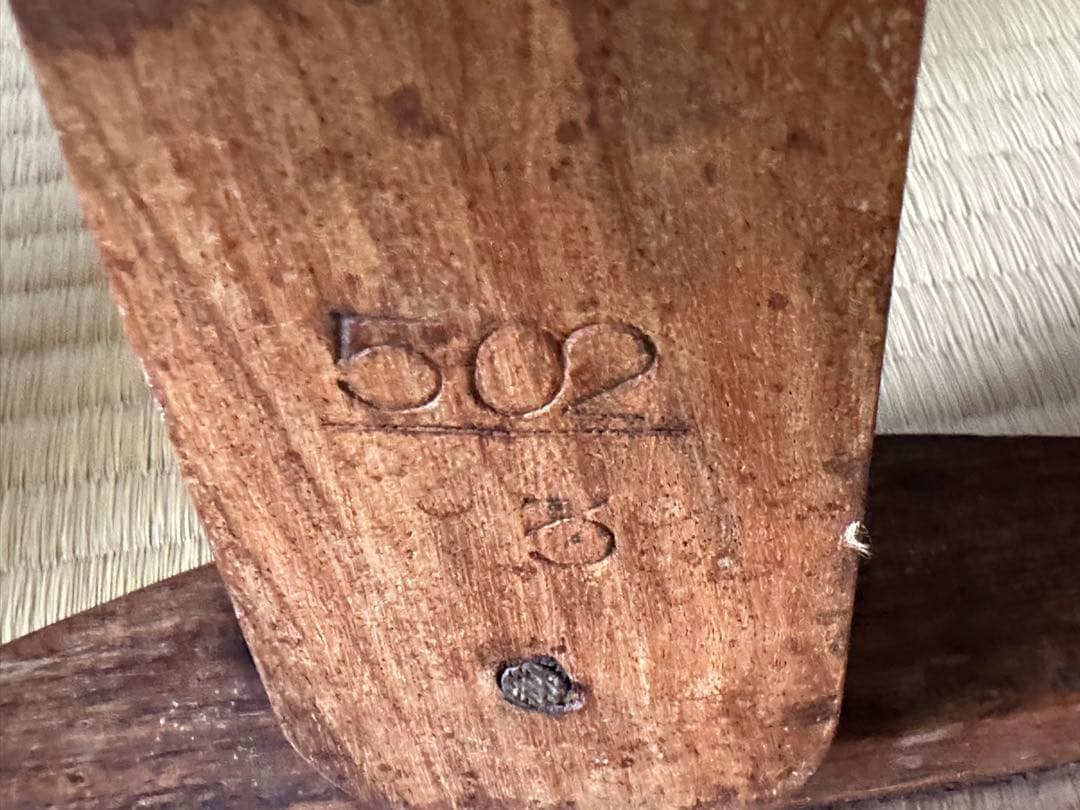 インド製 インディアンローズウッド無垢材 象嵌細工 サイドテーブル 3本脚