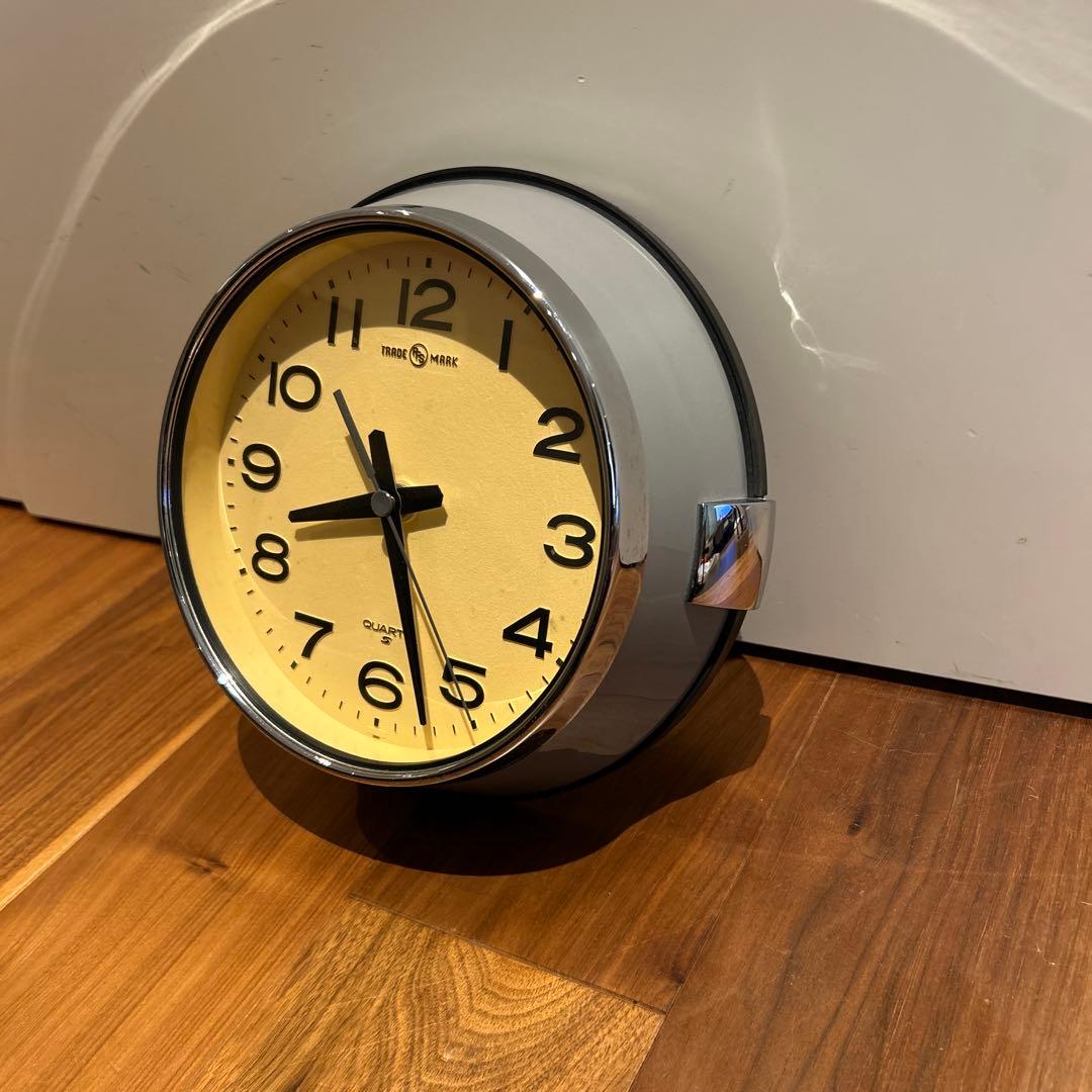 パシフィックファニチャーサービス（P.F.S）×セイコー　壁掛け時計