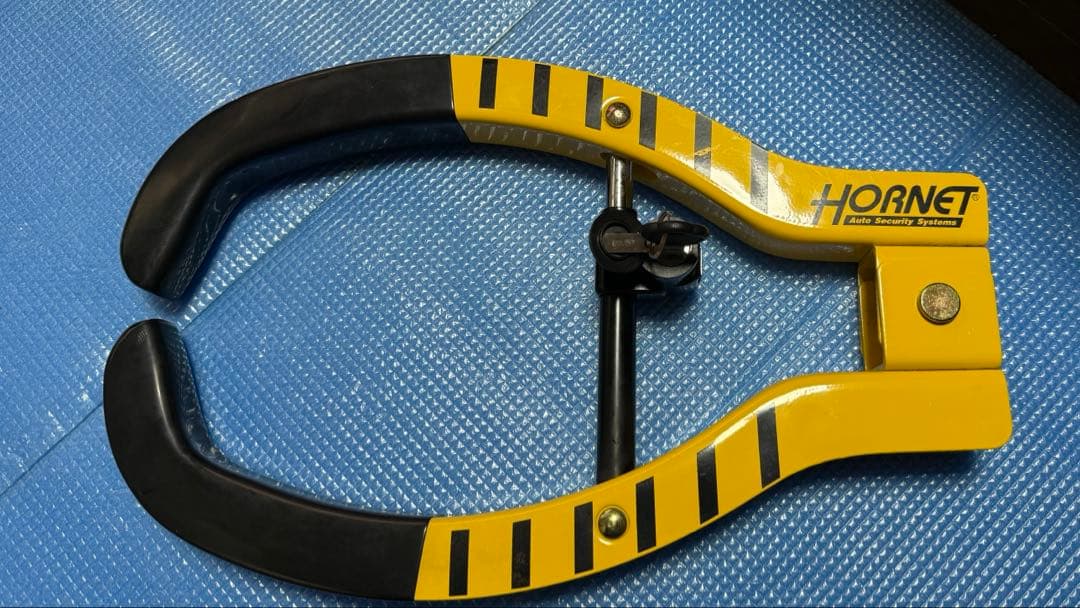 HORNET タイヤロック　CORES ステアリングロックセット売