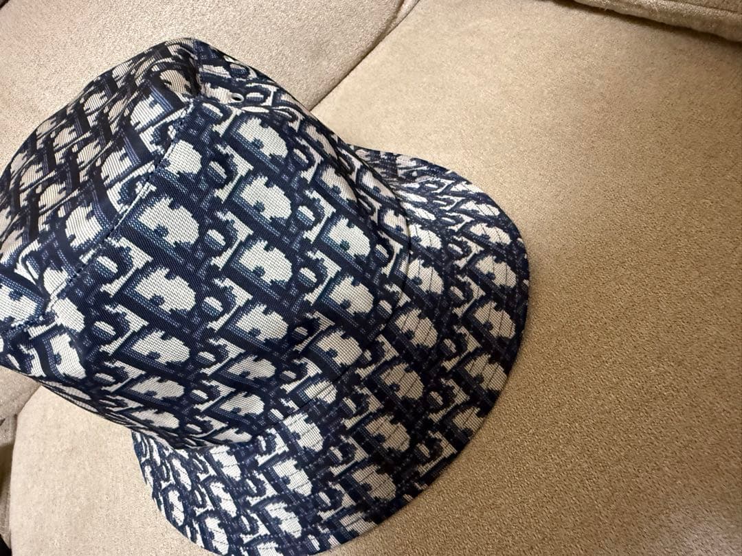 DIORバケットハット