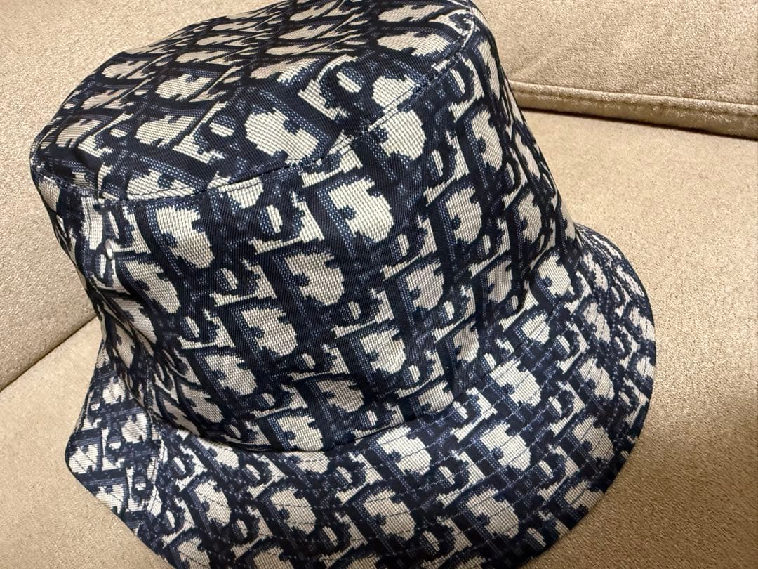 DIORバケットハット