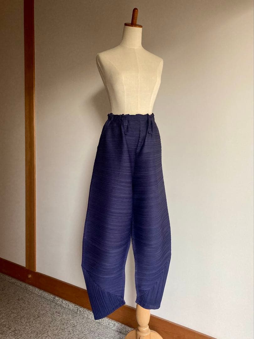 PLEATS PLEASE シッカーバウンスパンツ　ネイビー美品　クリーニング済