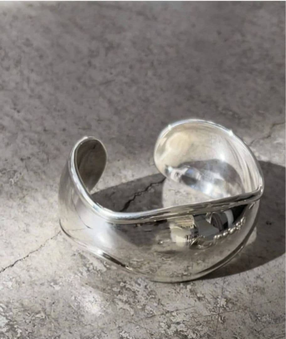 スピックアンドスパン　ベースノート　カーブバングル