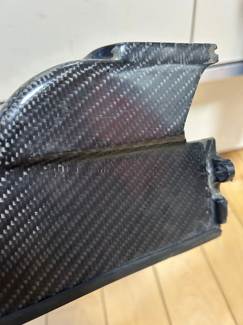 Ｖ１２５Ｓカーボン３点