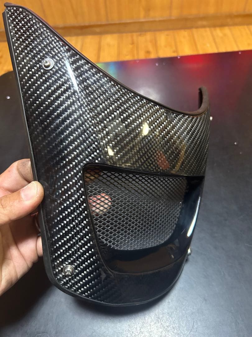 Ｖ１２５Ｓカーボン３点