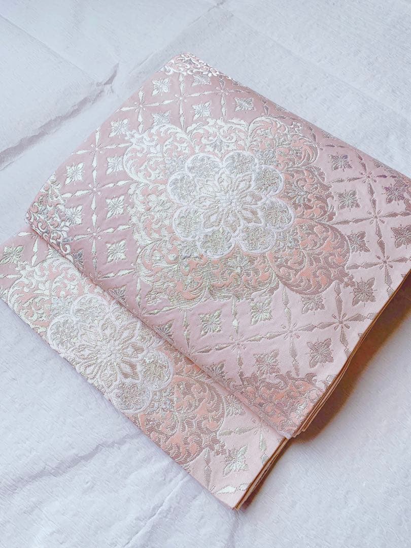 正絹　袋帯　六通柄　唐織　銀糸　正倉院菱華　アラベスク