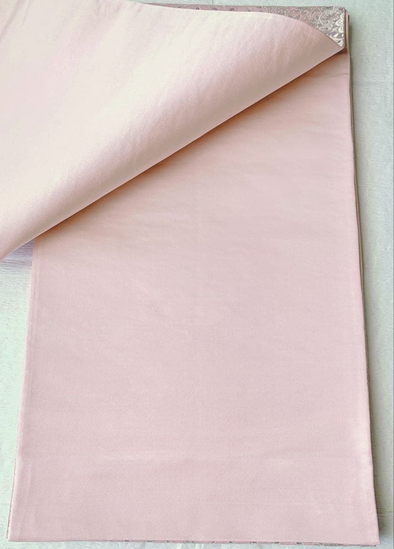 正絹　袋帯　六通柄　唐織　銀糸　正倉院菱華　アラベスク