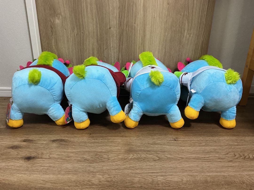 【送料無料・新品・4体セット】スライリーBIGぬいぐるみ〜ウインク〜 カープ