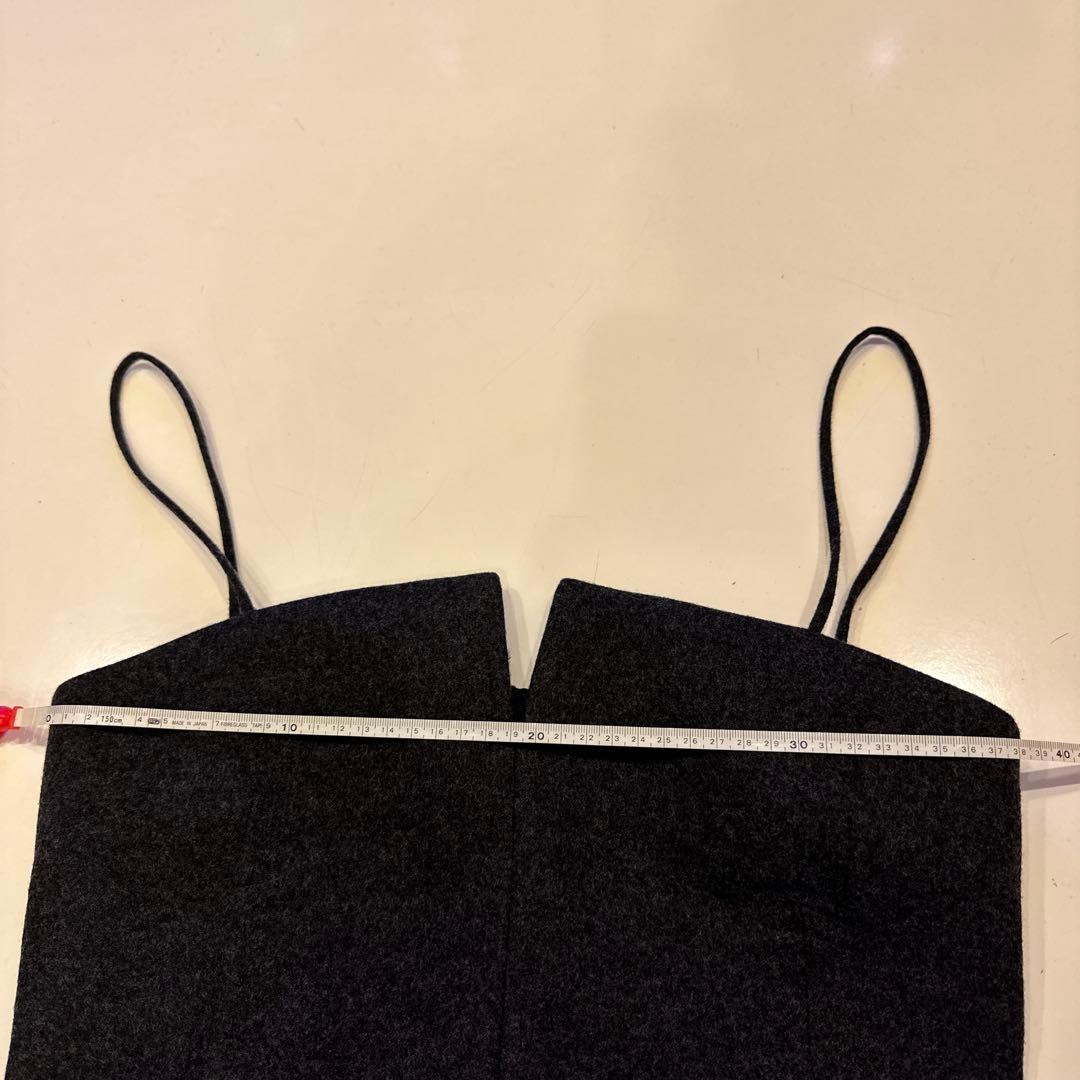 ダークグレー ストラップ付きビスチェ