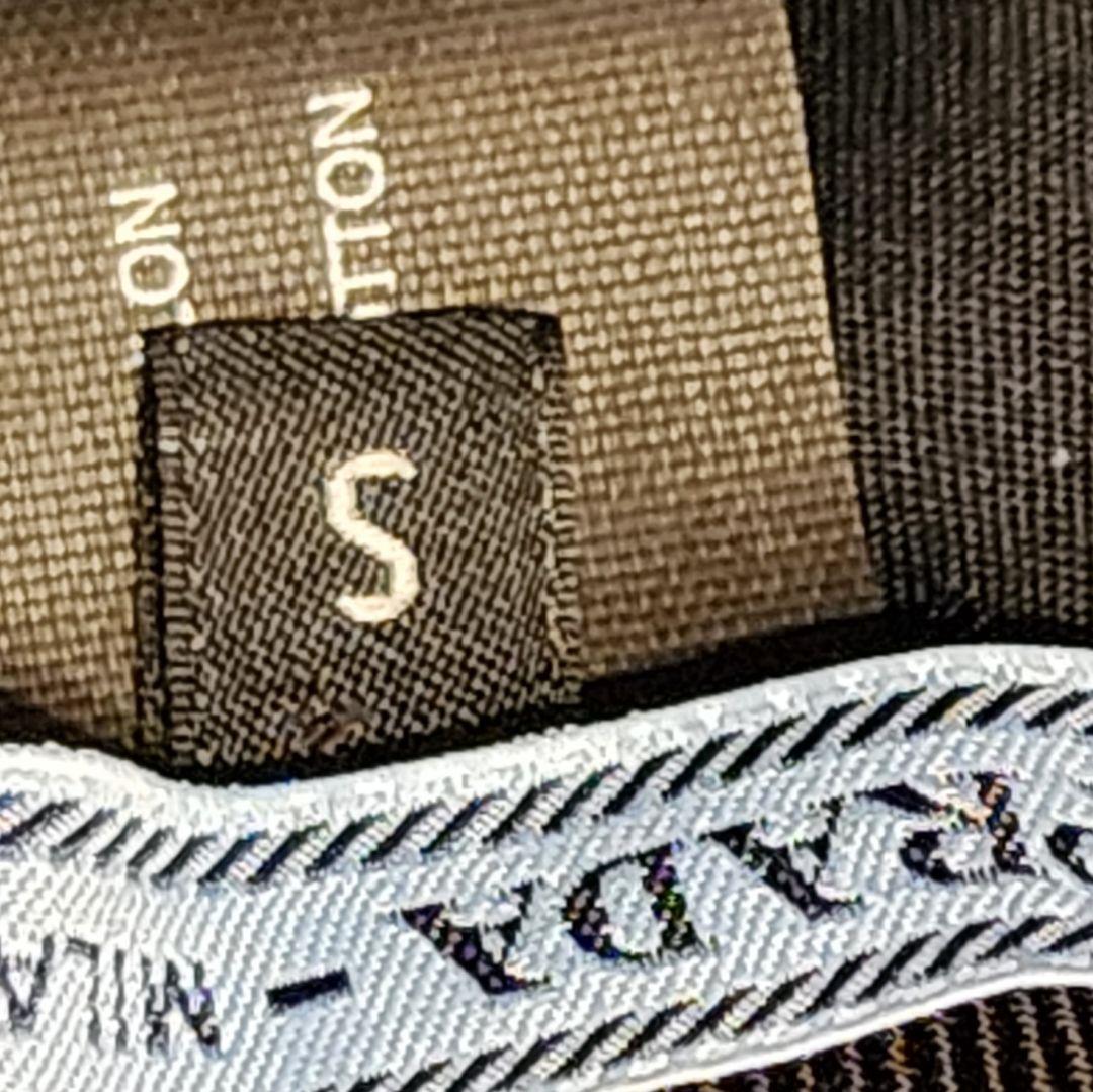 正規品:美品: PRADA バケットハット ネイビー/レッド