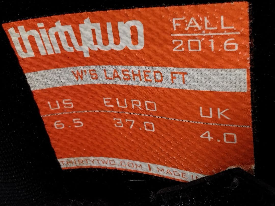 ◇THIRTYTWO LASHED 24cm◇