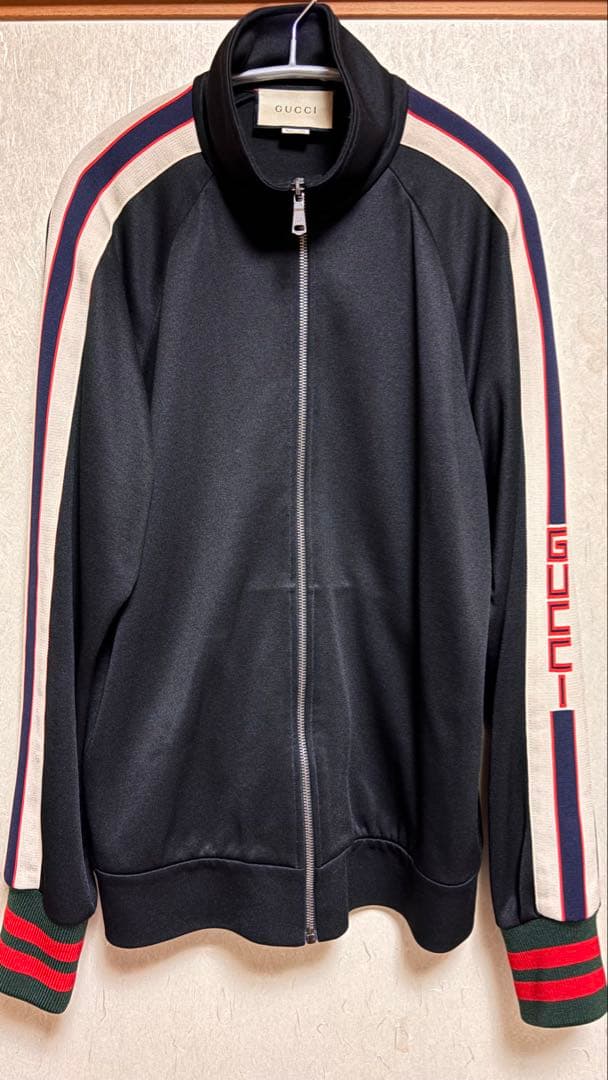 ☆美品☆GUCCI トラックジャケット ロゴ シェリーライン 黒 Mサイズ