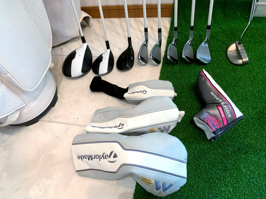 ほぼ新品未使用　テーラーメイド　M2 レディースゴルフクラブ フルセット　優しい