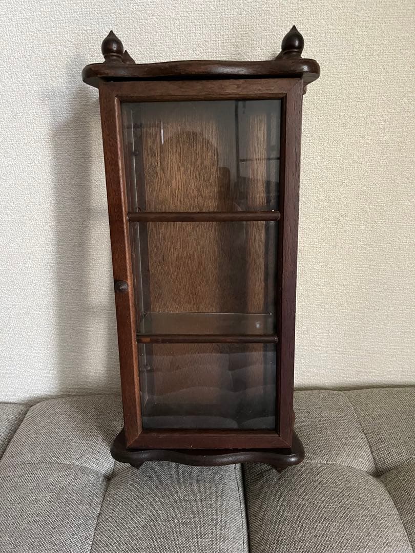 アンティーク 木製ガラスキャビネット 3段棚付き