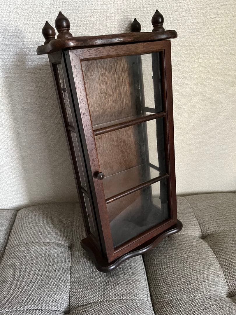 アンティーク 木製ガラスキャビネット 3段棚付き
