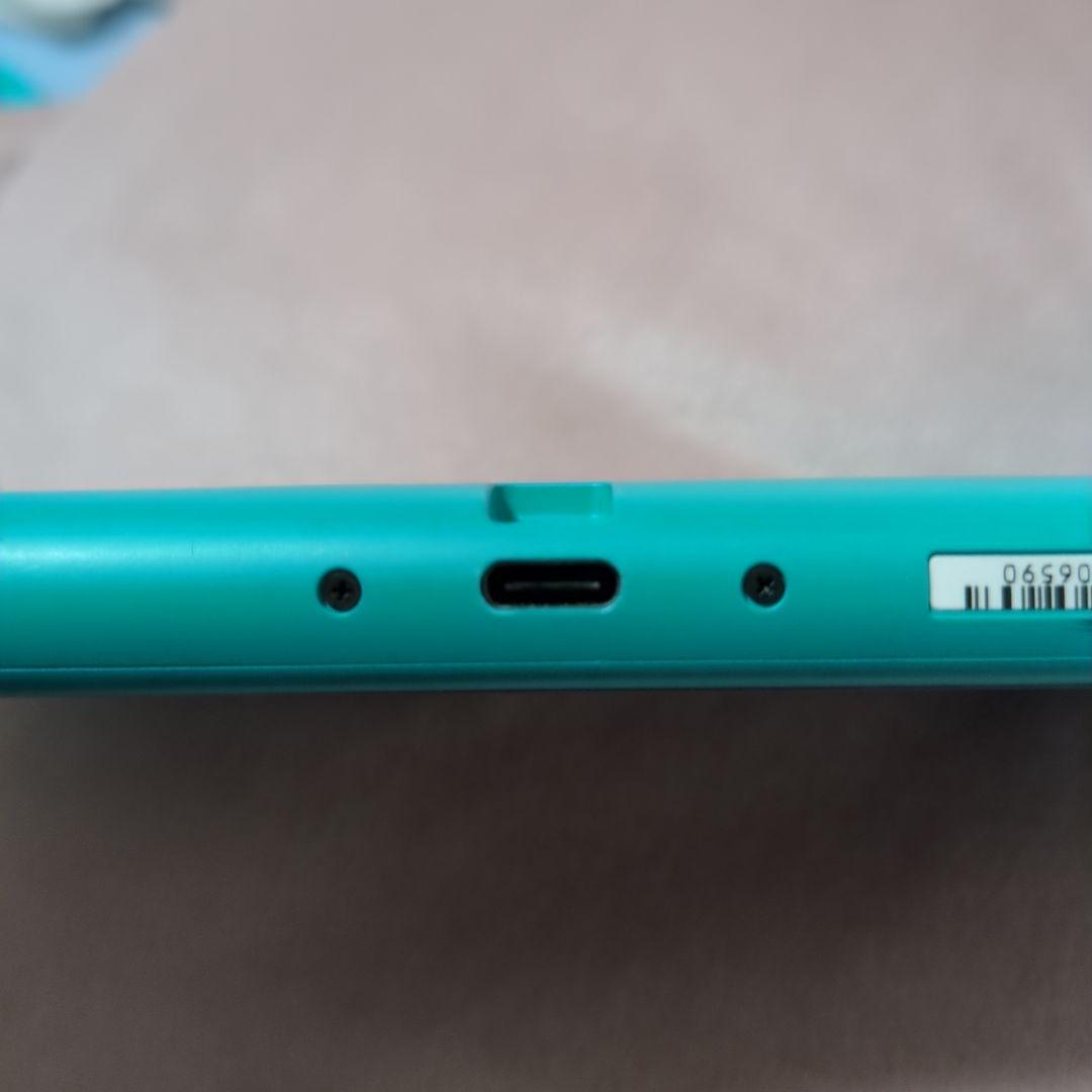 Nintendo Switch Lite ターコイズ　（充電器付）