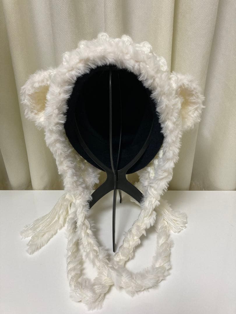 ボンネット　羊他